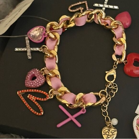 Kitsch/statement betsey johnson nwt valentines/baking xo jewelry bracelet set - Picture 11 of 11